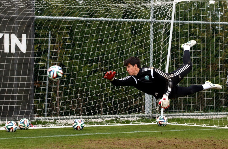 Фоторепортаж: Сейвы и удары