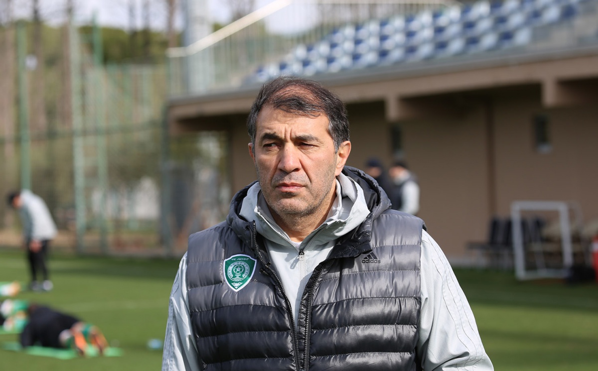 Рашид Рахимов: "На сборах будут тяжелые нагрузки. На то они и сборы"