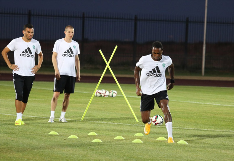 Грозненцы провели предыгровую тренировку на «Ахмат-Арене»