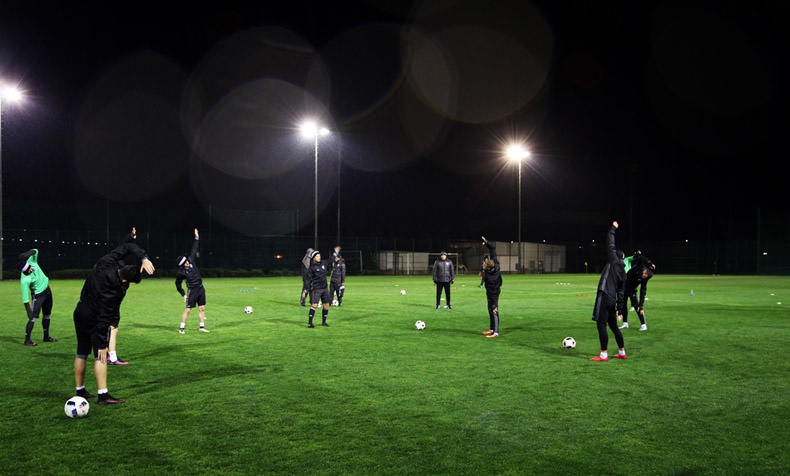 "Терек" провел тренировку на резервном поле "Анжи Арены"