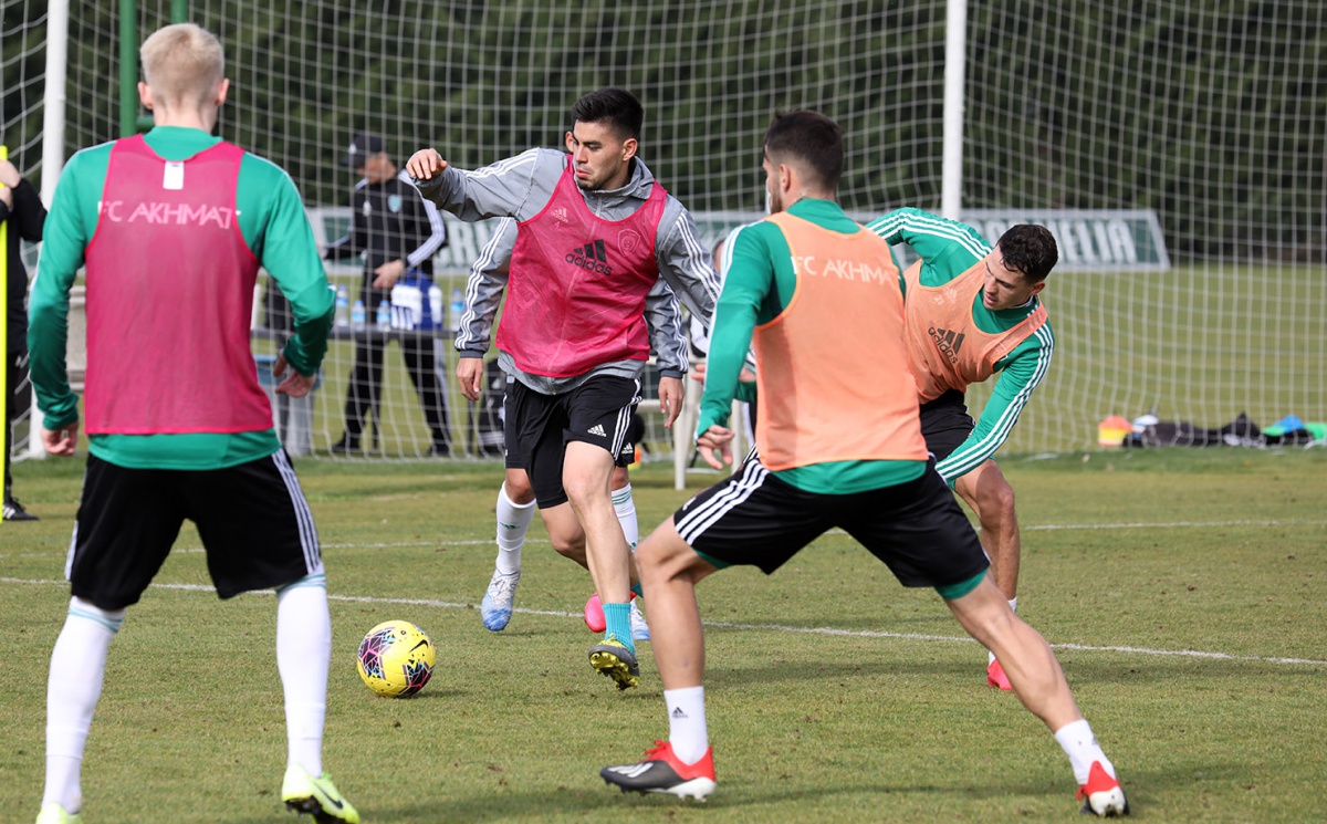 Во вторник "Ахмат" провел одну тренировку