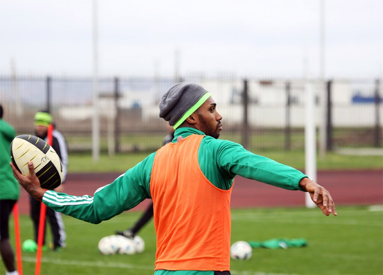 "Терек" тренируется в игровое время 