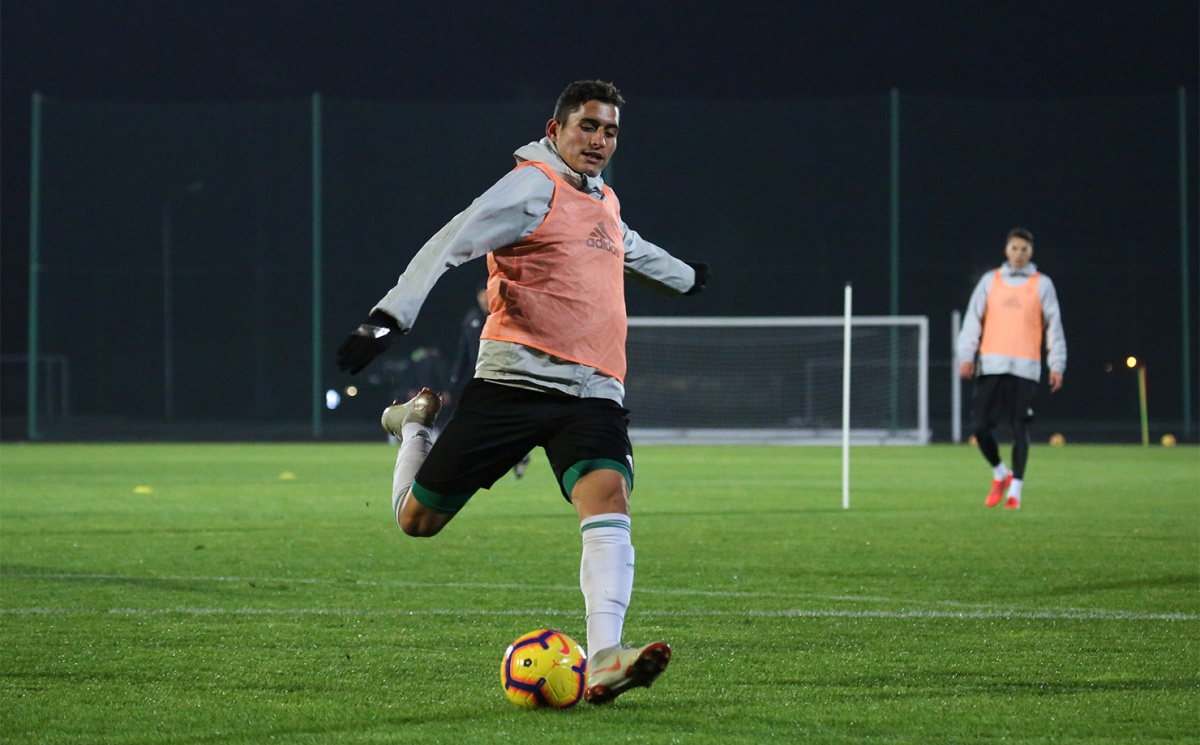 "Ахмат" провел первую тренировку на своей базе в 2019 году