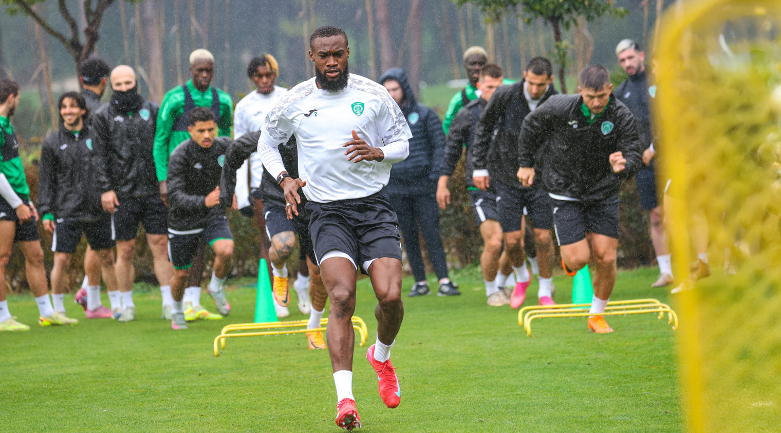 Фото: тренировка грозненцев перед контрольной игрой с «Вардаром»