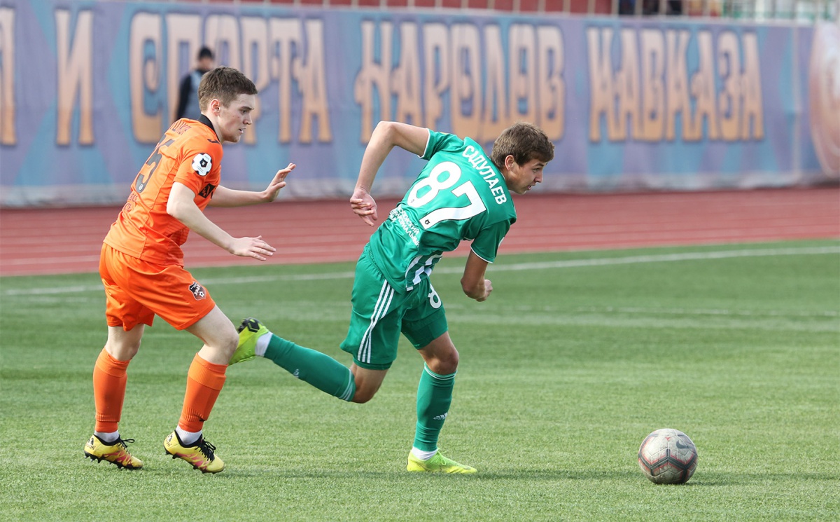 Молодежный состав ФК "Ахмат" сыграл вничью с "Уралом"