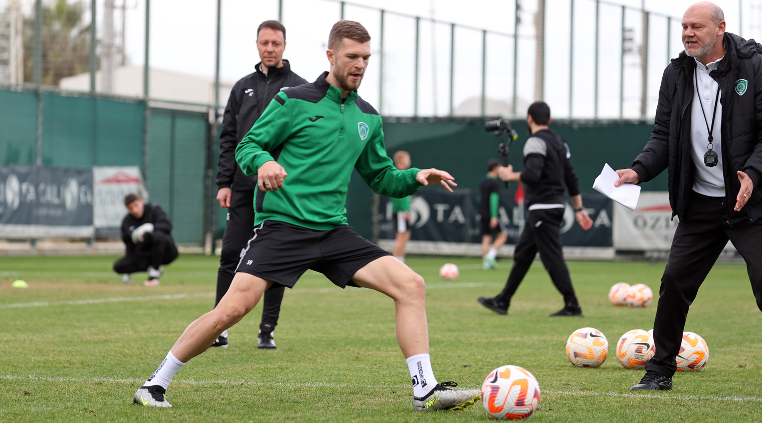 Фотосюжет с тренировки грозненцев