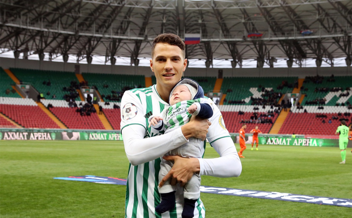 Антон Швец: Моим первым подарком сыну будет футбольный мяч.