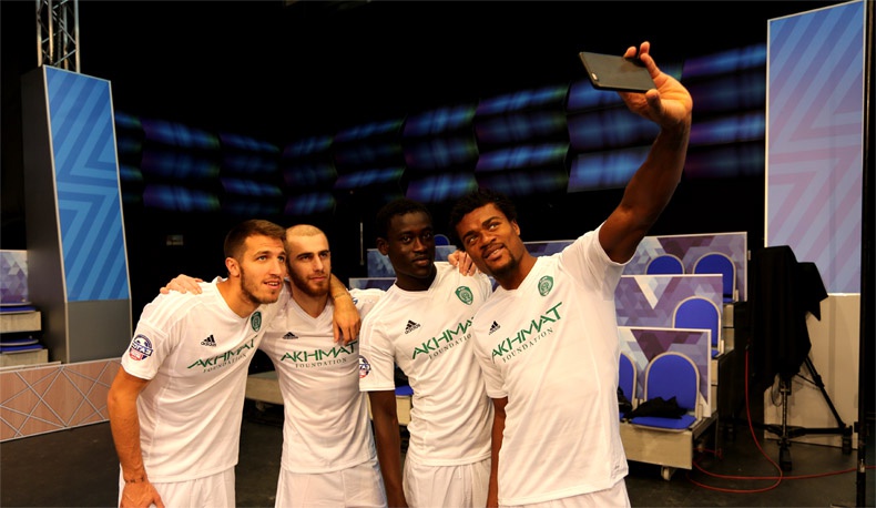 Новички «Терека» приняли участие в съемках предматчевой графики