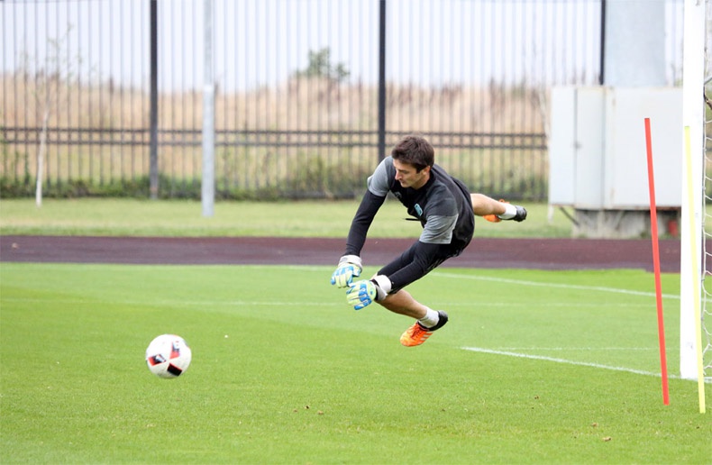 "Терек" продолжает подготовку к матчу 8 тура