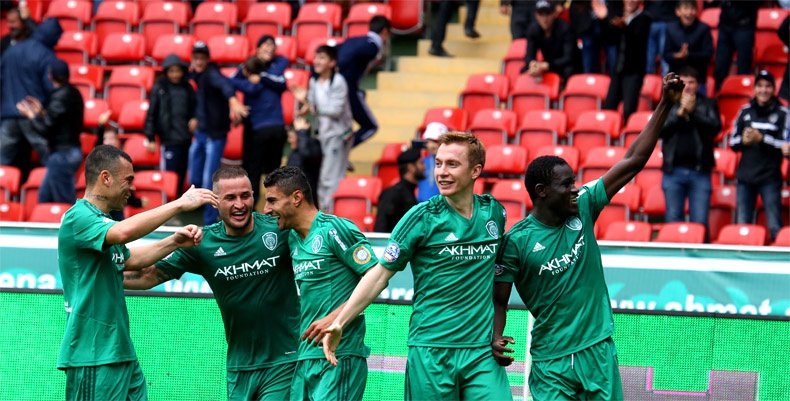 «Терек» одержал волевую победу над «Спартаком»