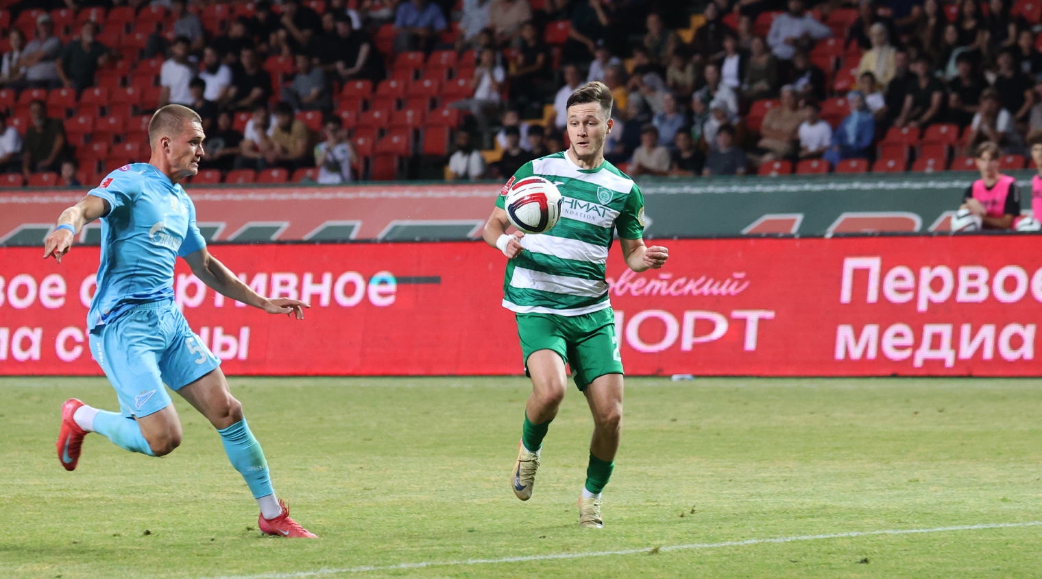 Фотосюжет с матча «Ахмат» - «Зенит»