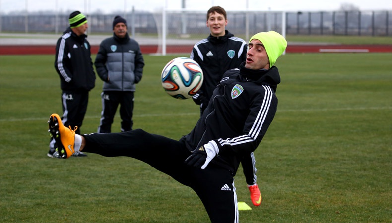 Фоторепортаж с тренировки «Терека» на «Ахмат-Арене»