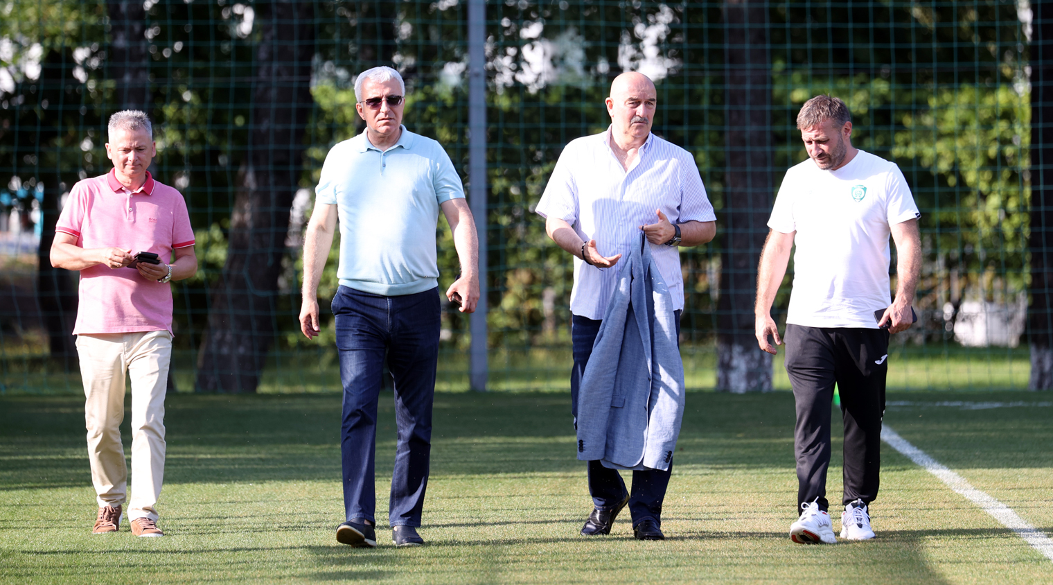 Станислав Черчесов посетил тренировку ФК "Ахмат"