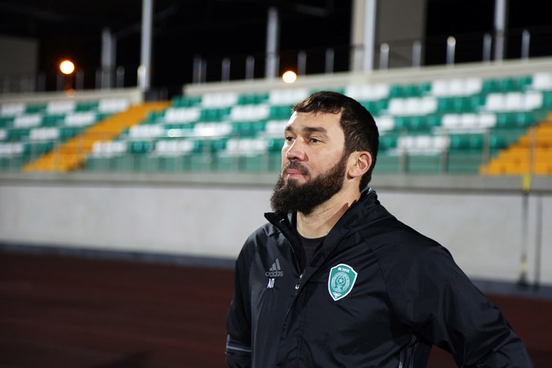 Президент "Терека" принял участие в тренировке команды