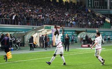 Гол Мбенга - самый красивый в первой части чемпионата.