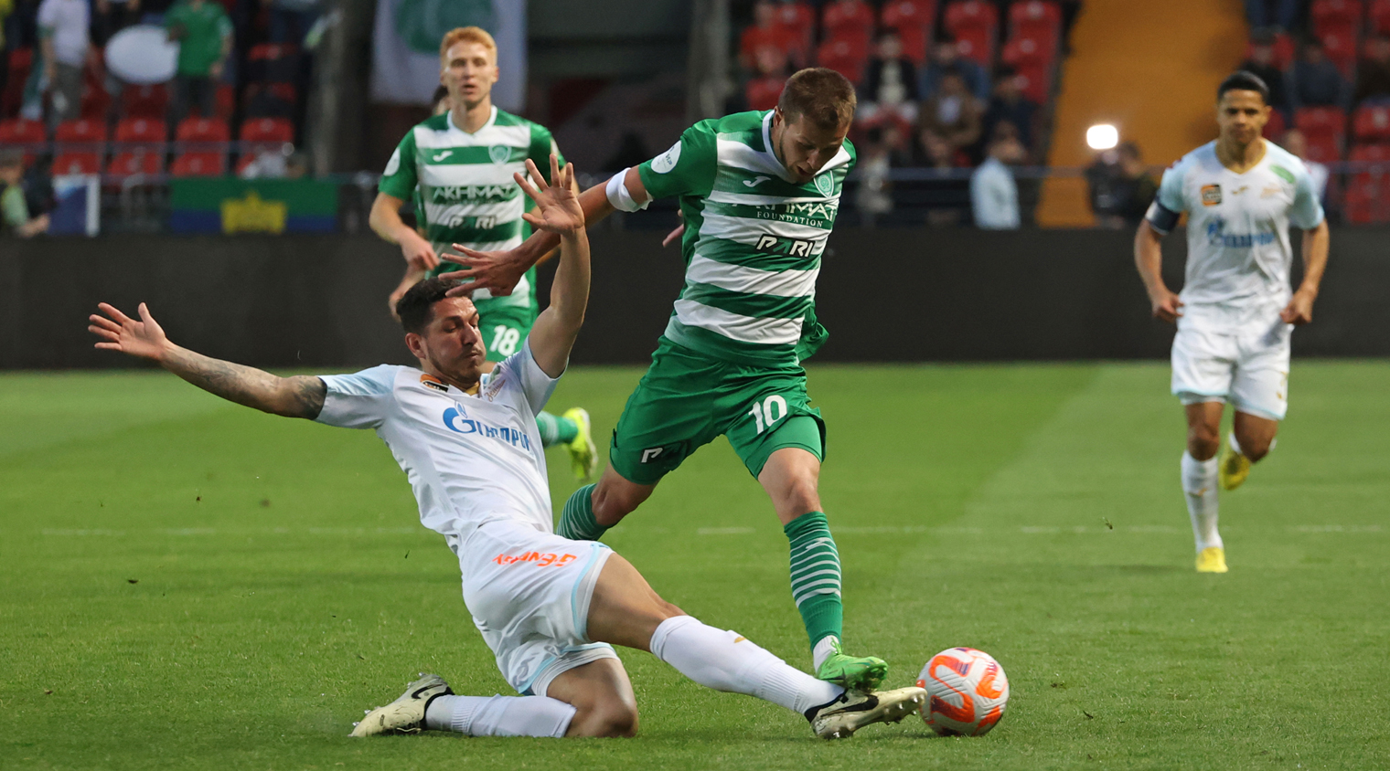 Фотосюжет с матча "Ахмат" - "Зенит"