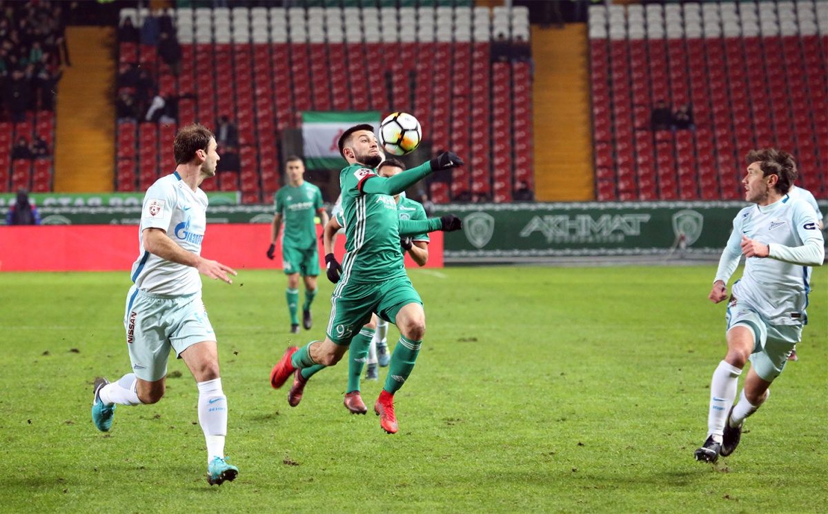 «Ахмат» сыграл вничью с «Зенитом»