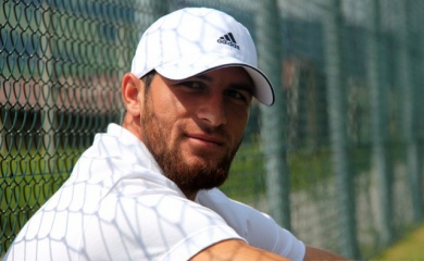 Заур Садаев возвращается в «Терек»