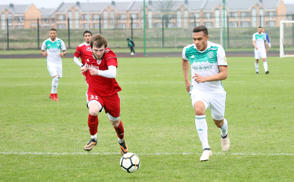 "Ахмат" провел товарищеский матч с "Вайнахом" из Шали