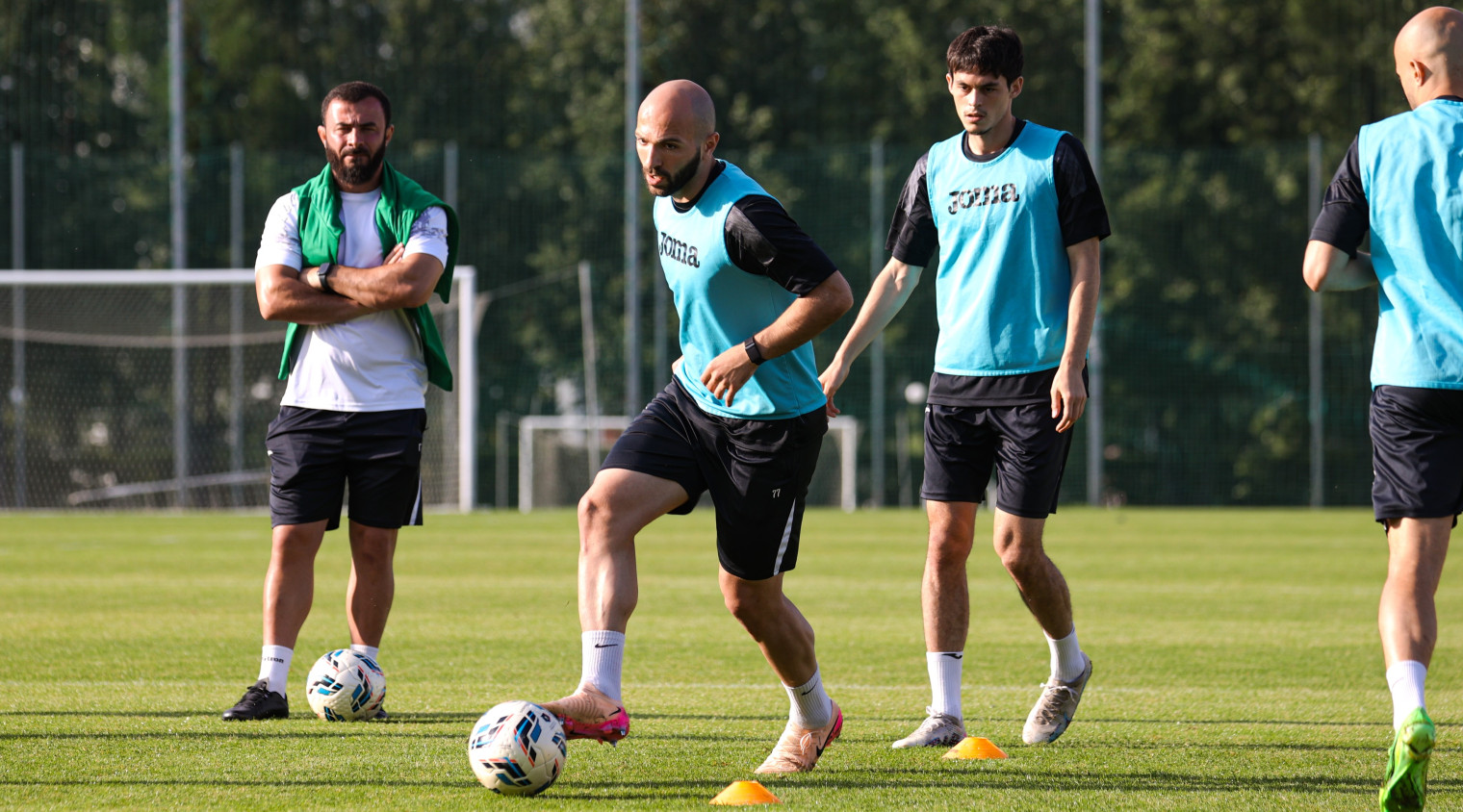 Работа на вторых сборах набирает обороты