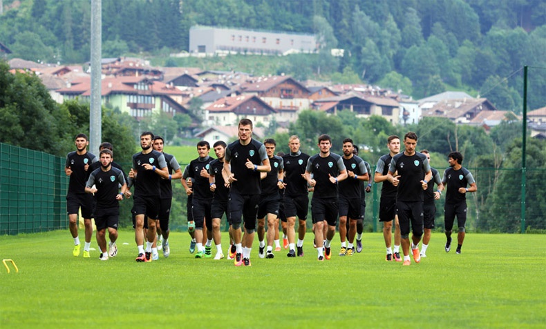 Фоторепортаж: День за днем на сборе в Италии