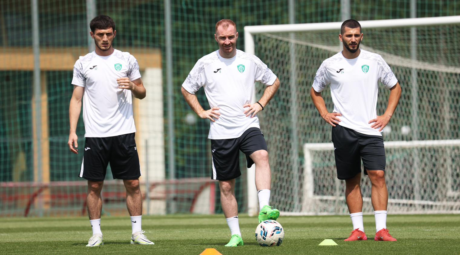 "Ахмат" провел первую тренировку в Новогорске