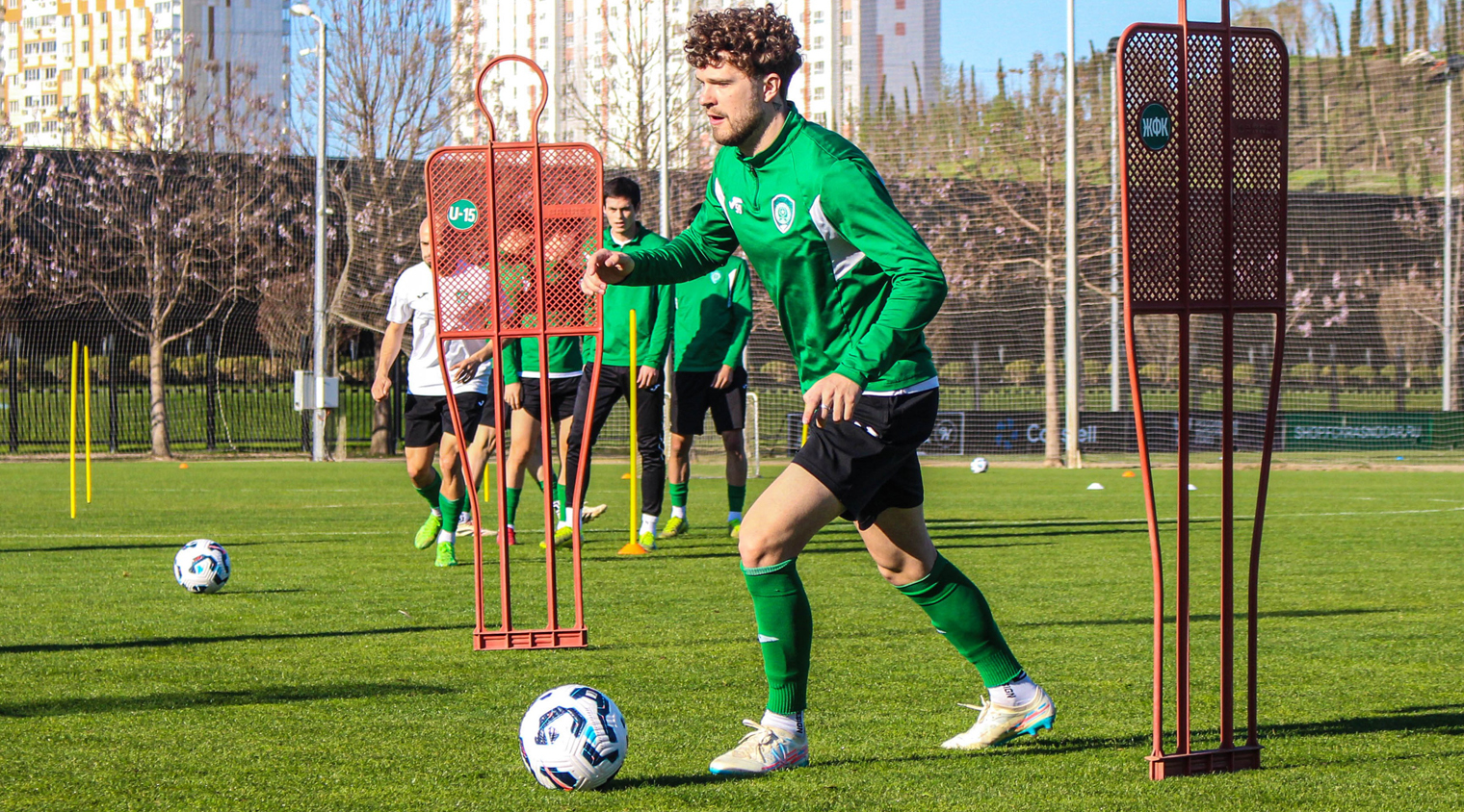 Грозненцы прибыли в Краснодар и провели тренировку