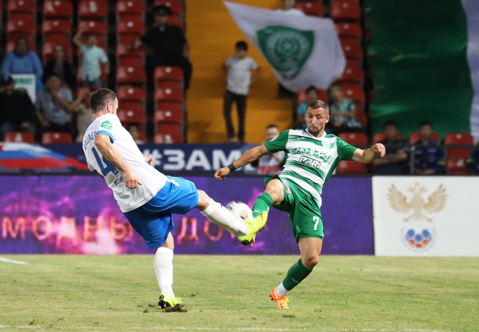 "Ахмат" одержал победу над "Факелом"