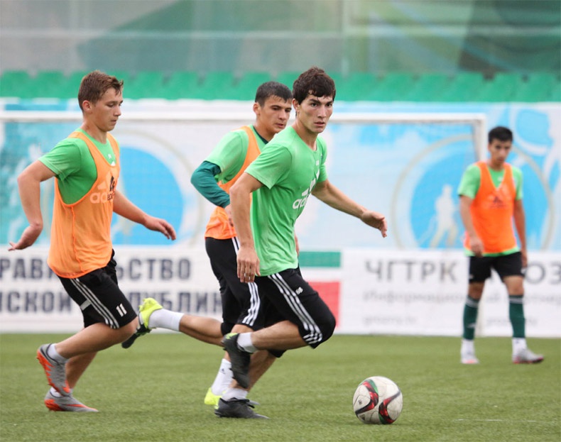 Фоторепортаж с тренировки молодежного состава «Терека»