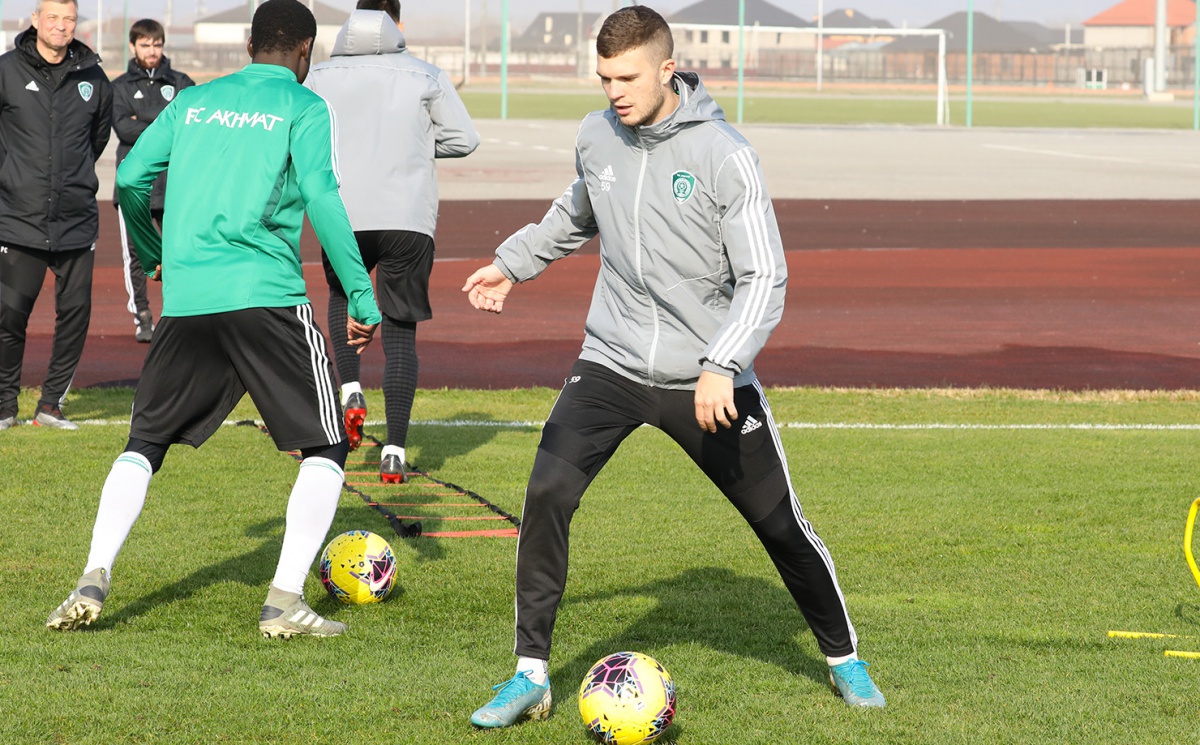 Фоторепортаж: Подготовка к матчу с "Рубином"