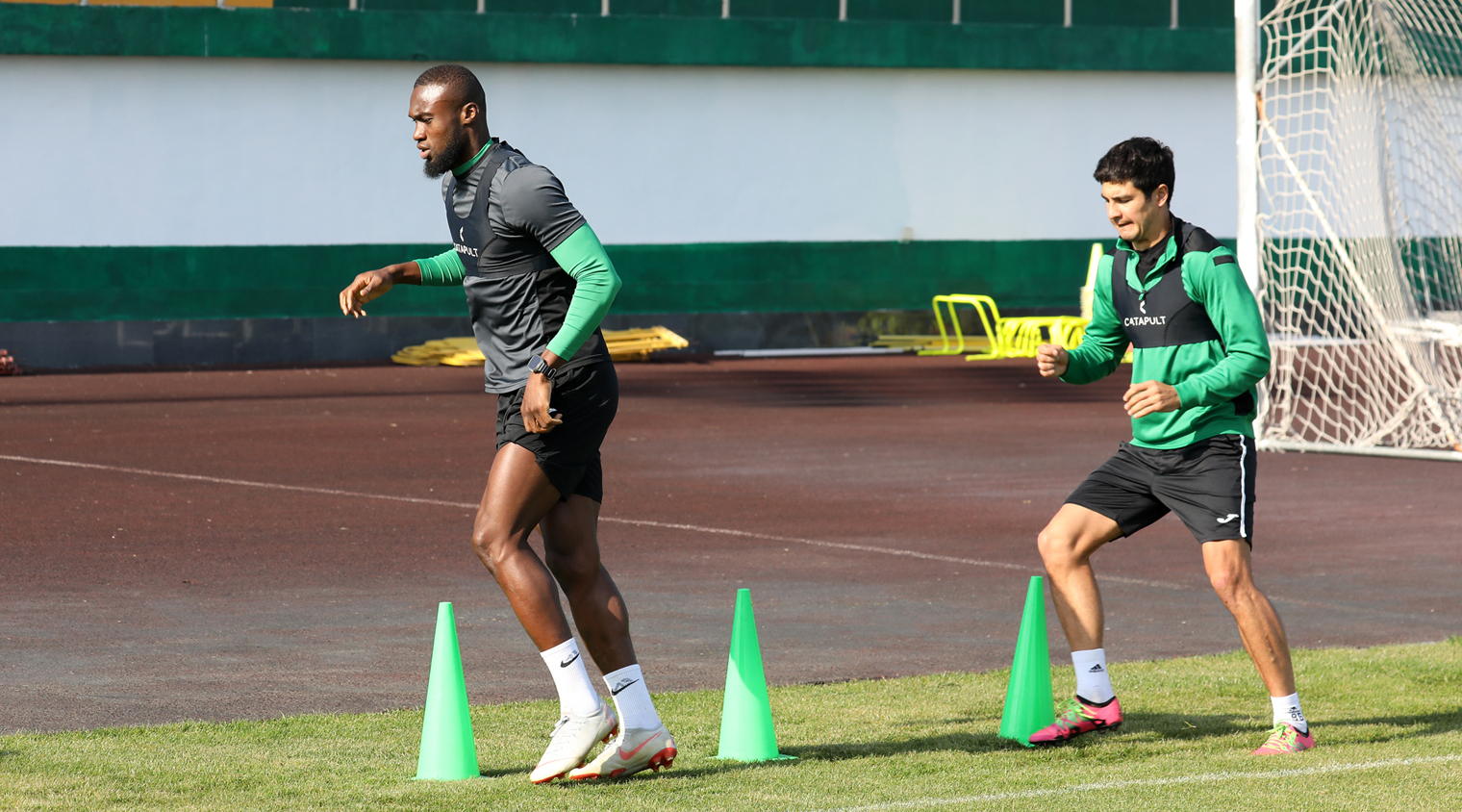 Грозненцы начали подготовку к матчу с "Факелом"