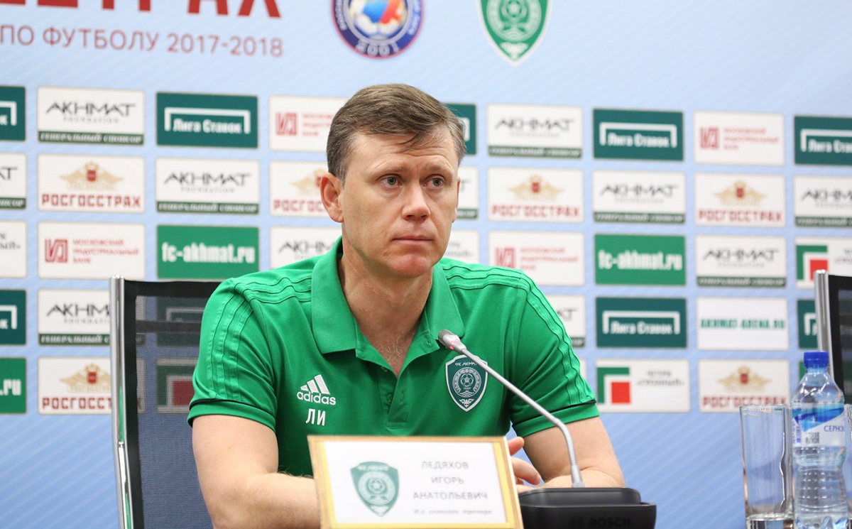 Магомед Даудов поздравил Игоря Ледяхова с пятидесятилетием и объявил о назначении его главным тренером.