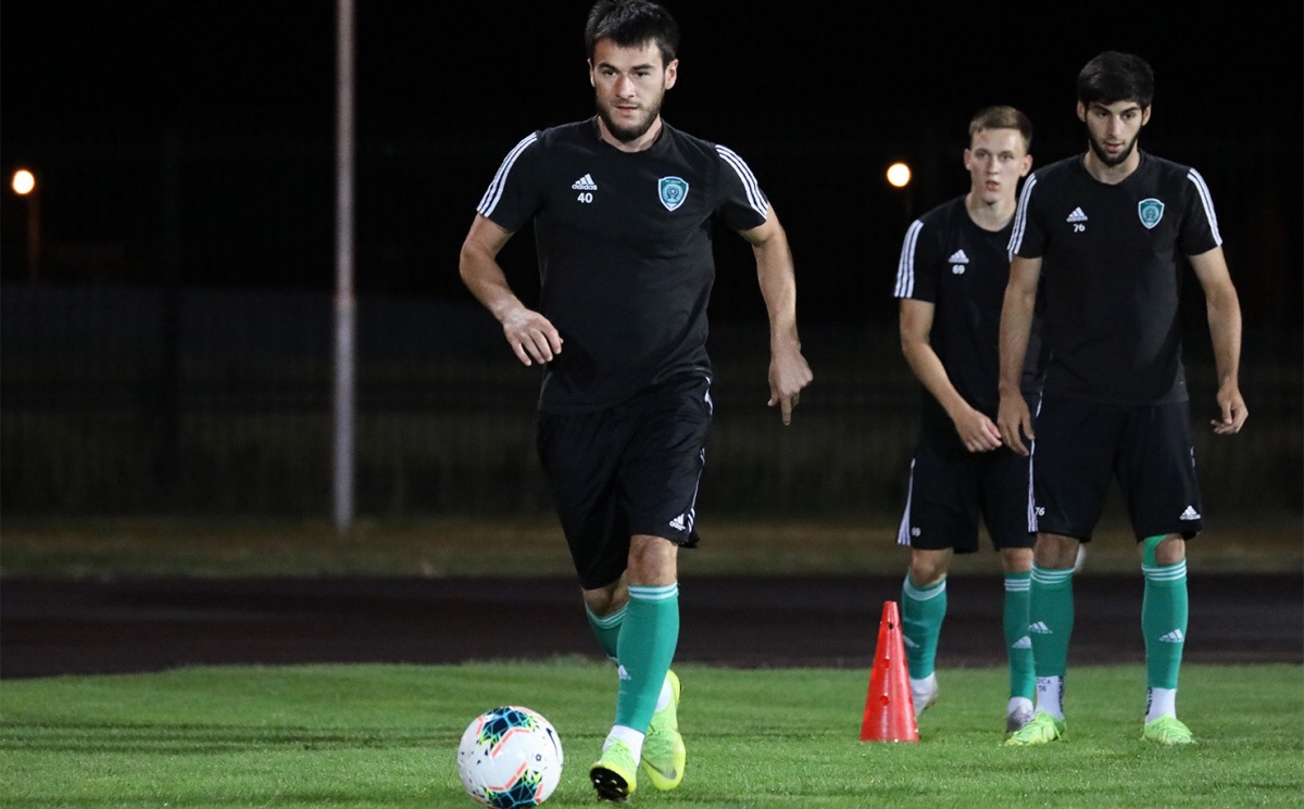 «Ахмат» начал подготовку к игре с «Ростовом»