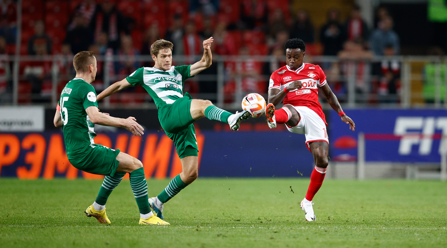 "Ахмат" в гостях сыграл вничью со "Спартаком"