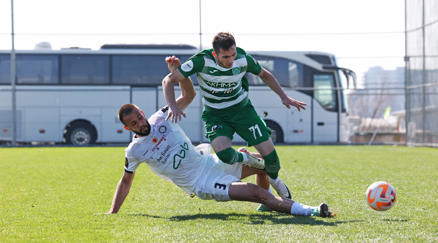 Грозненцы в контрольном матче уступили КАМАЗу