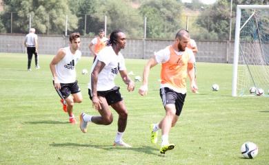 «Терек» продолжает подготовку к домашней игре