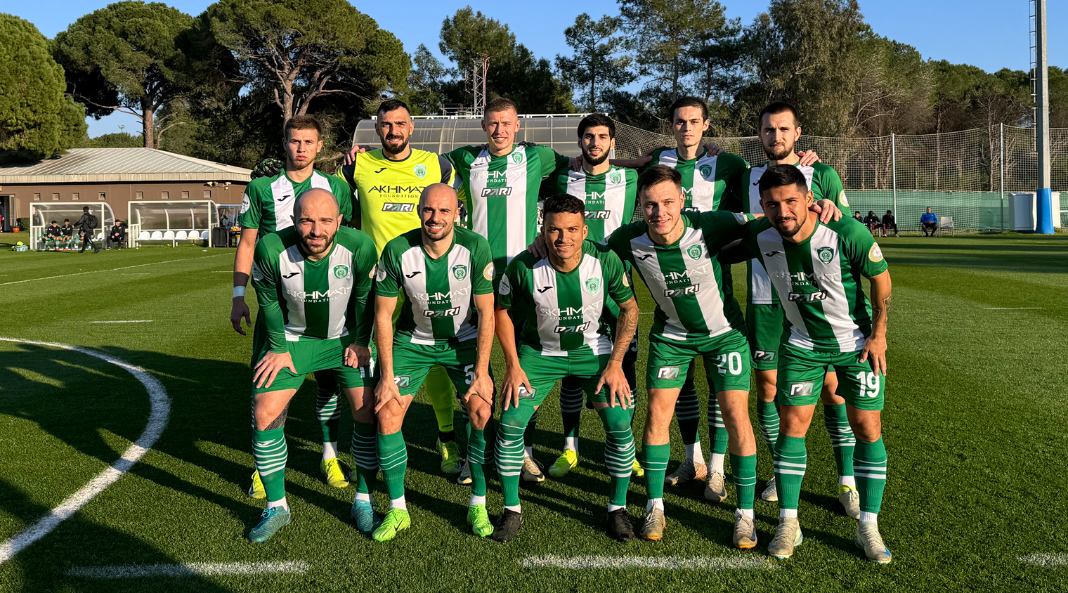 "Ахмат" с крупным счетом обыграл "Септември"