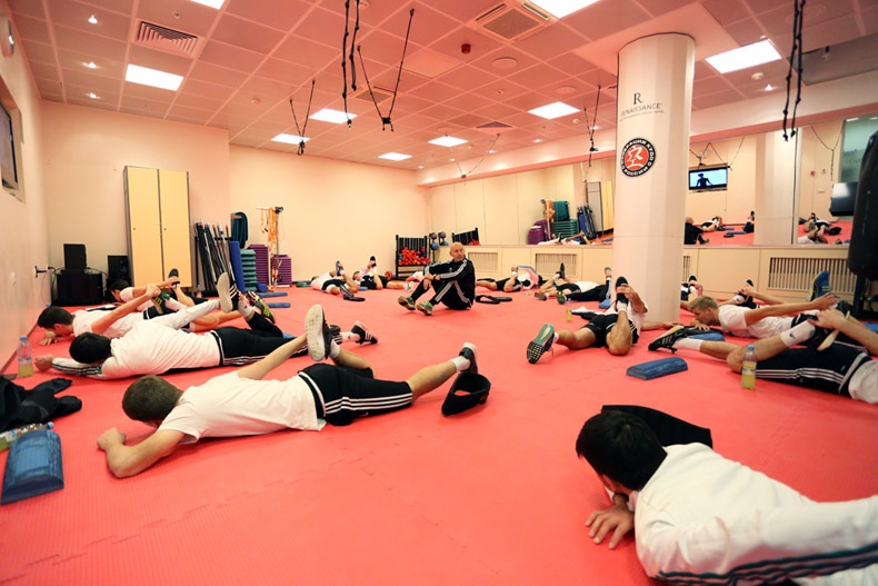 Грозненцы провели тренировку в фитнес-зале