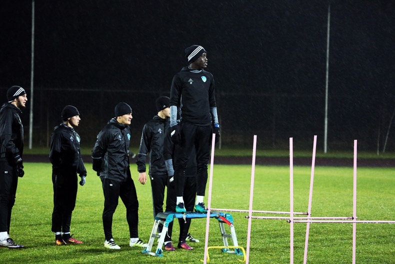 Фоторепортаж с тренировки «Терека»