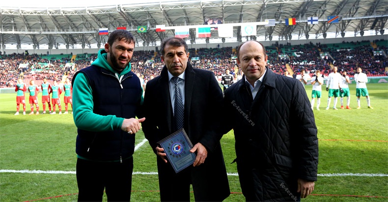 Рашид Рахимов – лучший тренер РФПЛ октября-ноября!