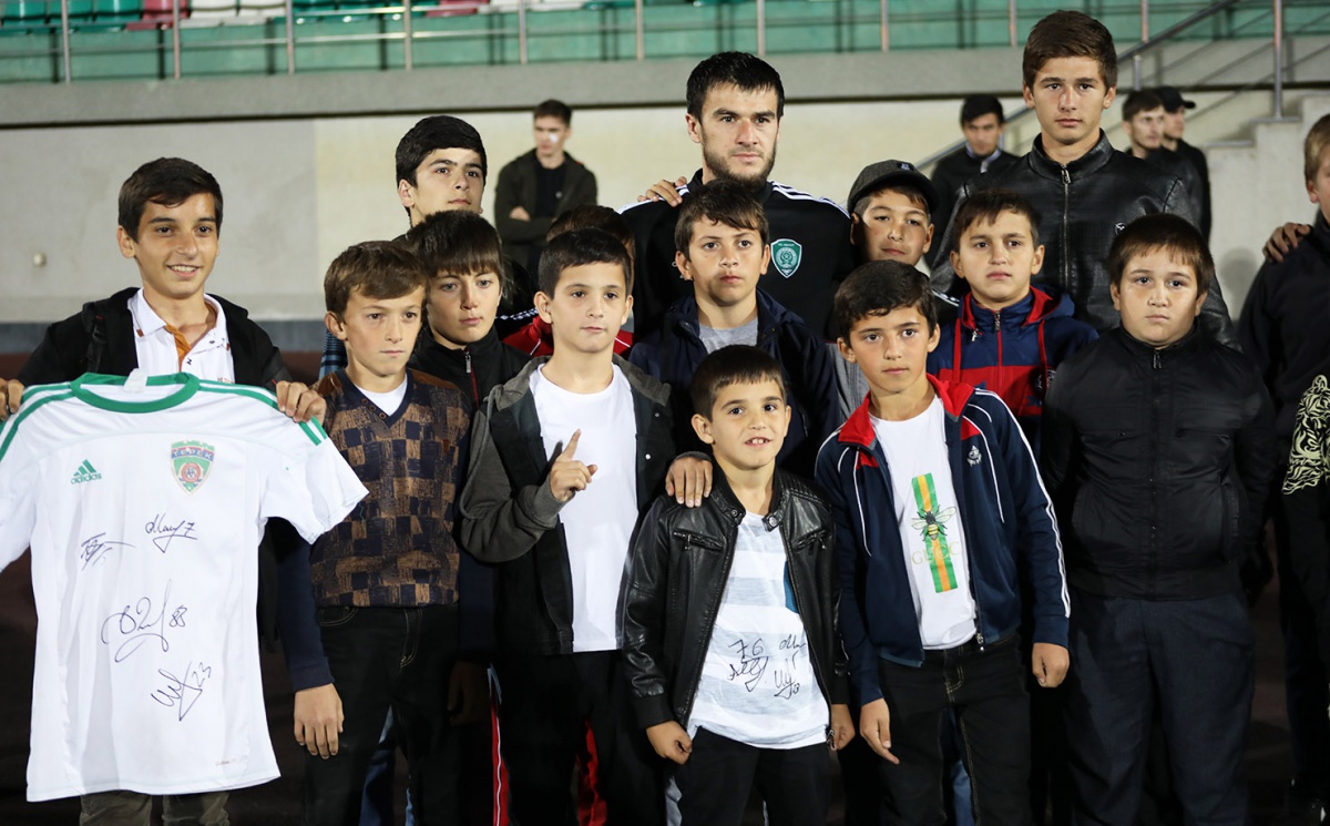 «Ахмат» провёл открытую тренировку