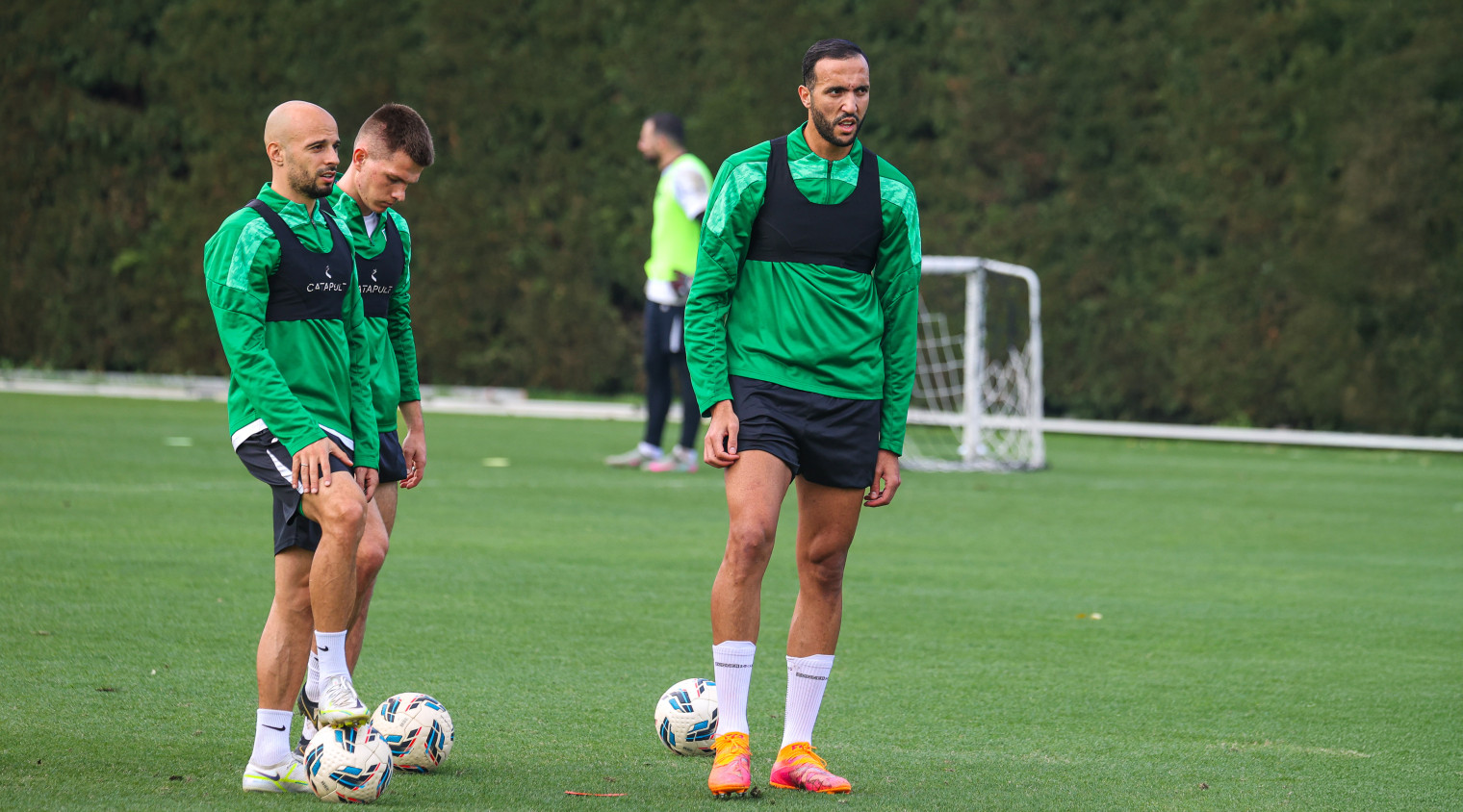 Фото: команда провела тренировку за день до новой контрольной игры