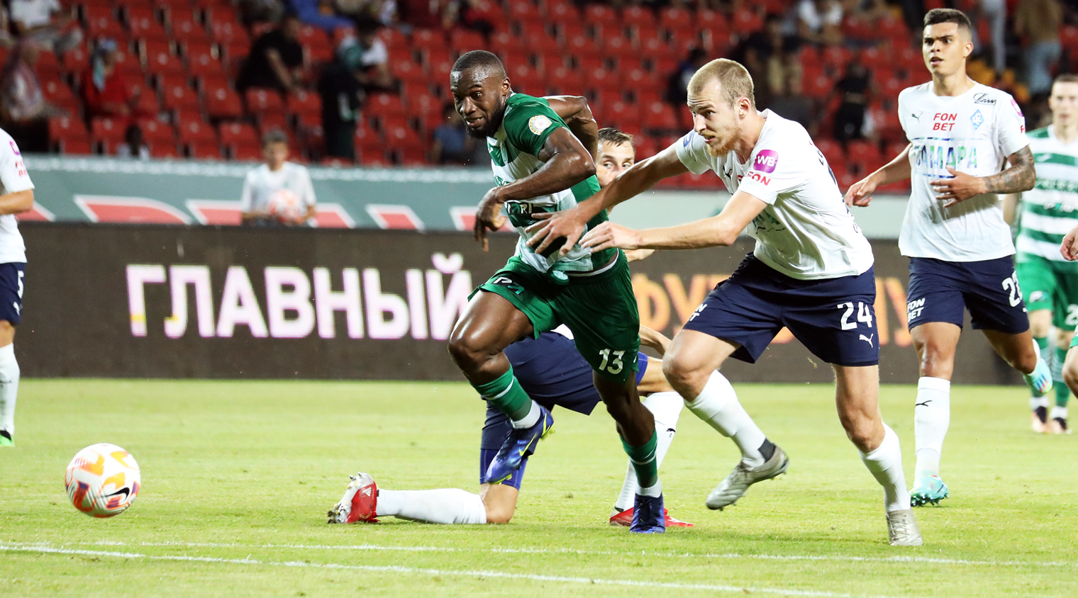 "Ахмат" одержал гостевую победу над "Крыльями Советов"