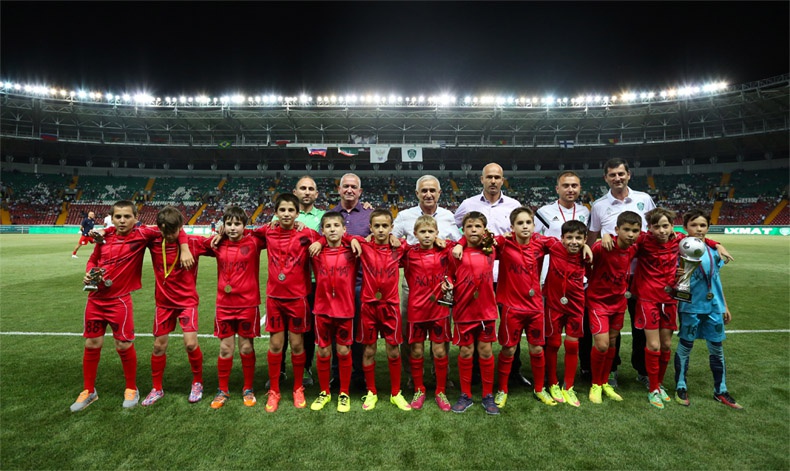 На «Ахмат-Арене» чествовали воспитанников Академии футбола «Рамзан»