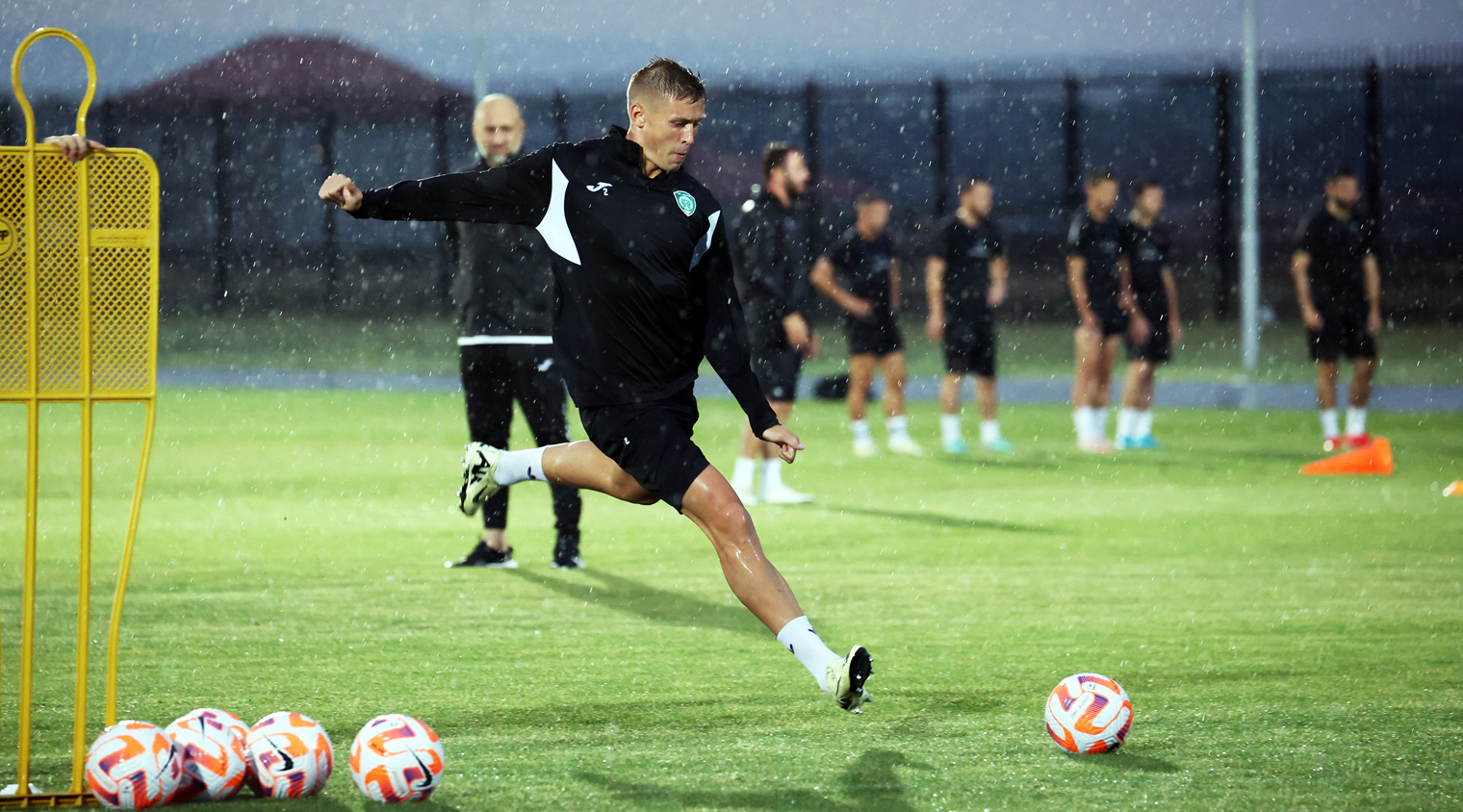 Фоторепортаж с тренировки грозненцев