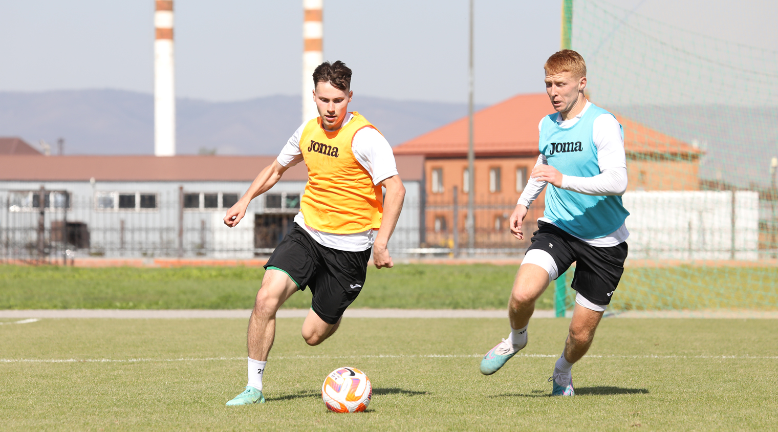 Видеосюжет с тренировки ФК "Ахмат"