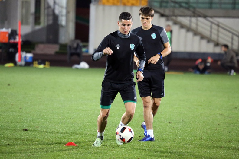 Грозненцы провели тренировку в полном составе